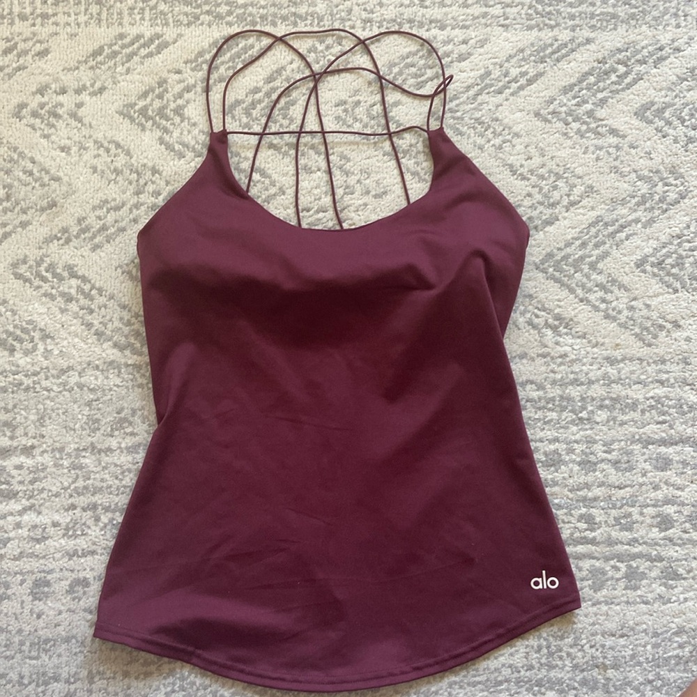 ALO Criss Cross Top with built in shelf bra. Size Small - Great Condition
